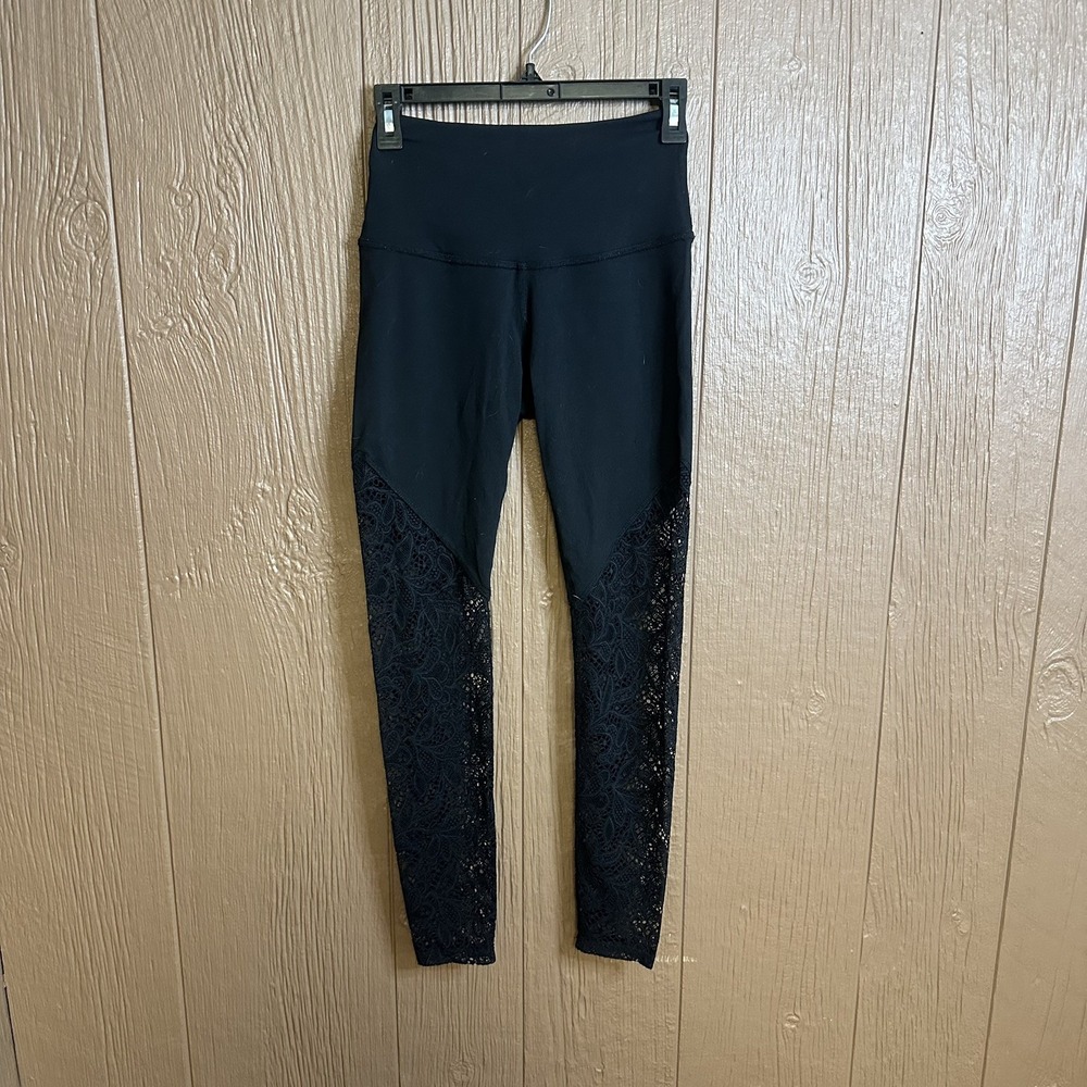 Beyond Yoga S Cut It Close Lacey Black High Waisted 7/8 Leggings Athletic Preppy